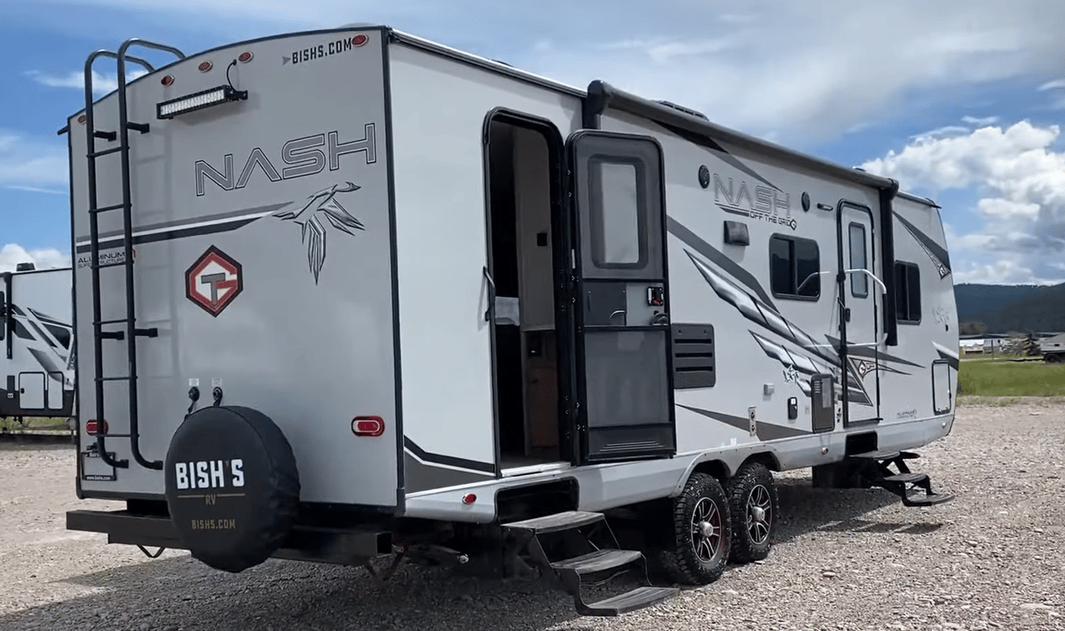 2023 Nash 29S back view