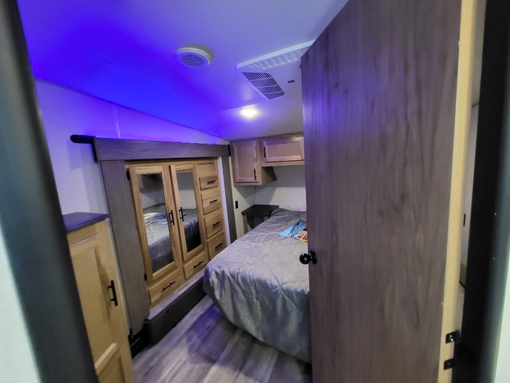Wolf Pack 320PACK13.5 Bedroom Entry