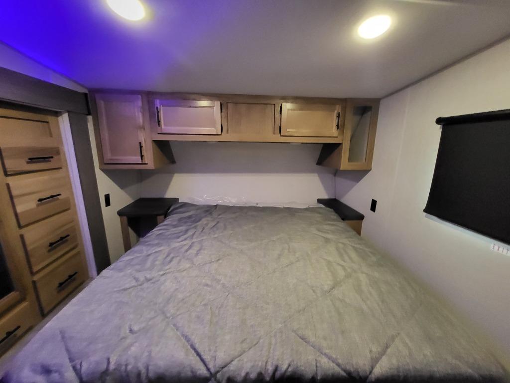 Wolf Pack 320PACK13.5 Bedroom