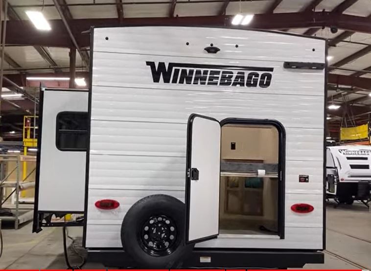 winnebago exterior rear