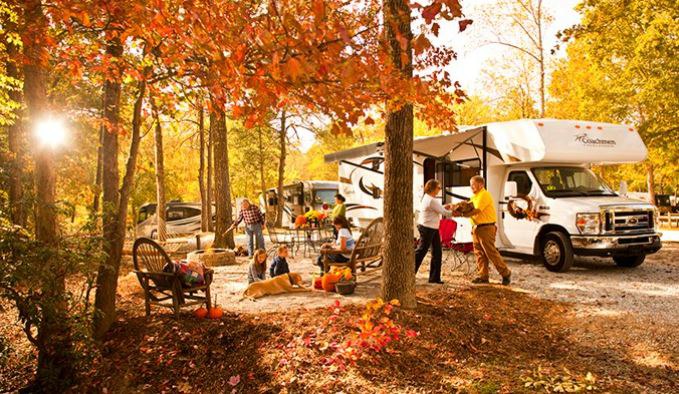 https://24368403.fs1.hubspotusercontent-na1.net/hubfs/24368403/fall%20camping.jpg